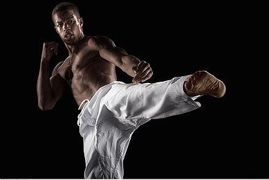 《真女神转生5》系列销量超200万！ATLUS官方发图庆祝